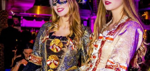 27972396 2102532809771774 1585069806381563413 n 520x245 - Carnival Party al Just Cavalli Milano